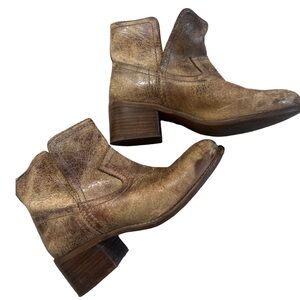 Diba True walnut Grove boots